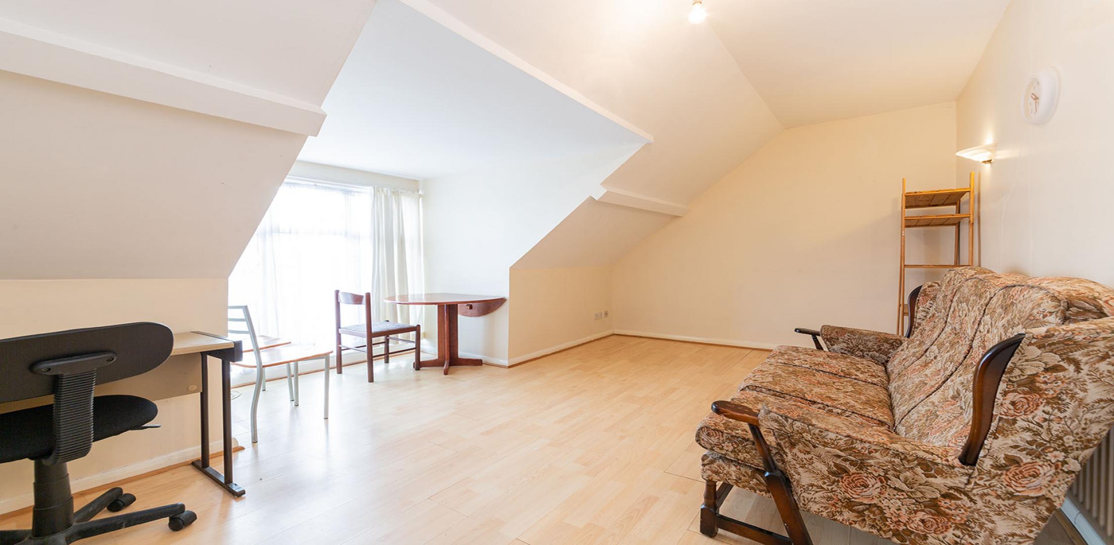 			1 Bedroom, 1 bath, 1 reception Flat			 Walm Lane, WILLESDEN GREEN